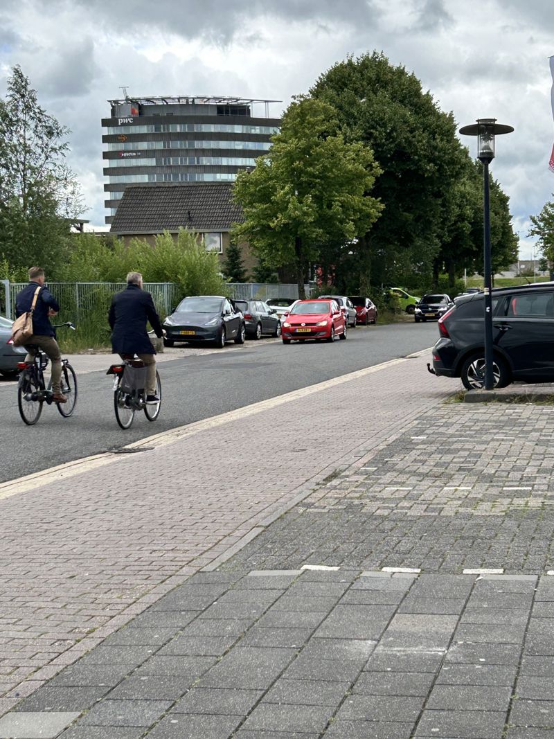 Buma Op De Fiets Naar Huis