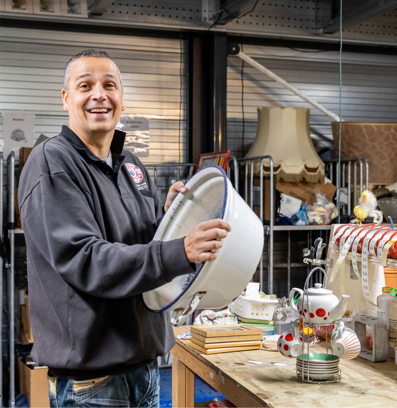 Kleingoed Medewerker Eddy STAAND