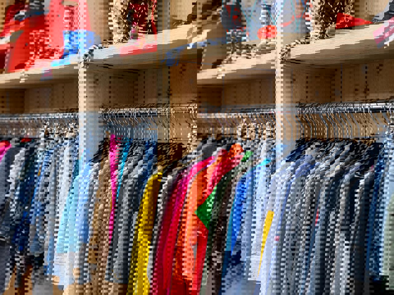 Estafette Burgum Kleding
