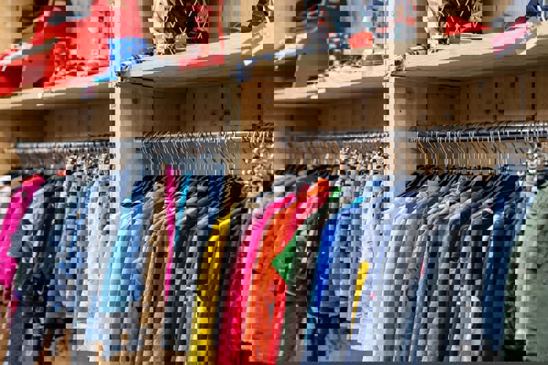 Kleding En Textiel Estafette